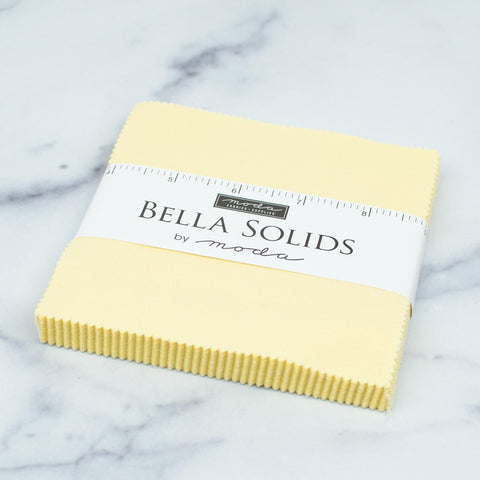moda-bella-solids-charm-pack-5-x-5-baby-yellow-9900PP-31