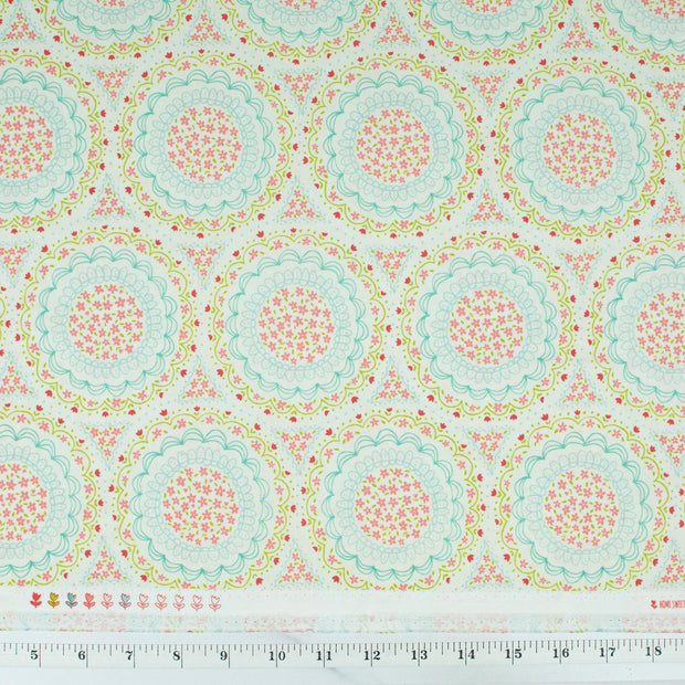 moda-home-sweet-home-by-stacy-iest-hsu-spinning-garden-multi-cream-20575-11