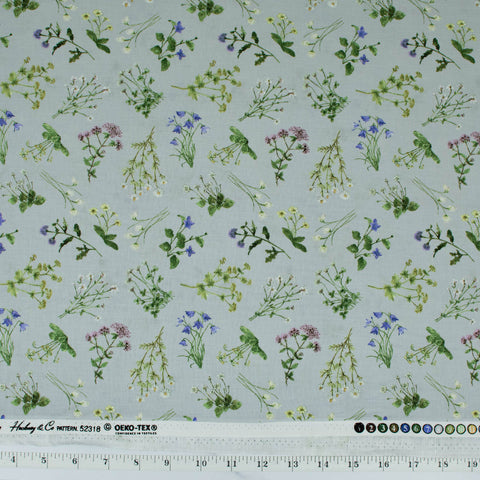 windham-fabrics-midsummer-by-hackney-and-co-silver-meadow-ditsy-52318-6
